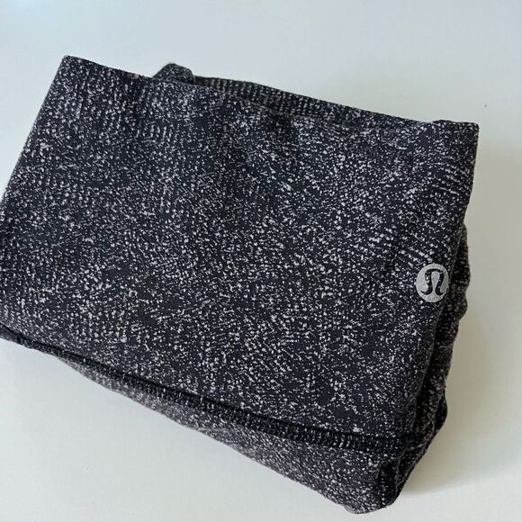 Lululemon Wunder Under High Rise 6 - Picture 3 of 11